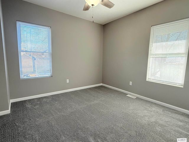 1920 S 11 Street, Lincoln, NE 68502