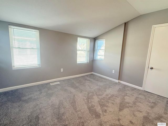 1920 S 11 Street, Lincoln, NE 68502