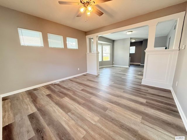 1920 S 11 Street, Lincoln, NE 68502