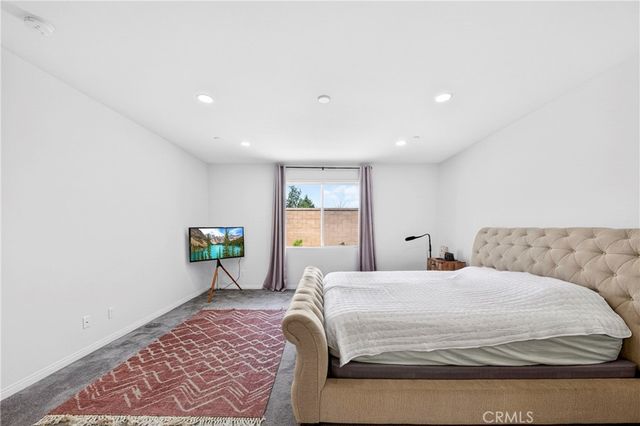 9521 Venetian, Jurupa Valley, CA 92509