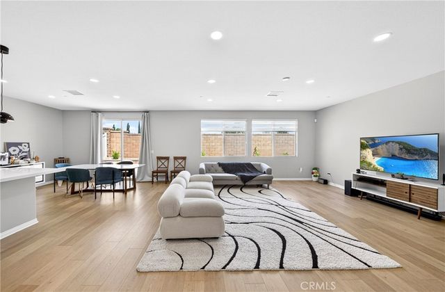 9521 Venetian, Jurupa Valley, CA 92509
