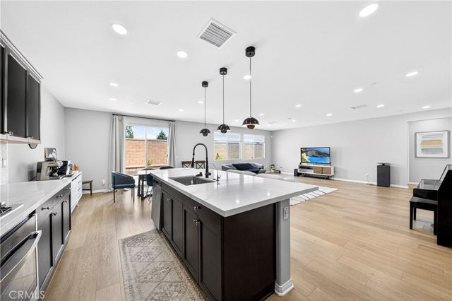 9521 Venetian, Jurupa Valley, CA 92509