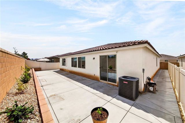 9521 Venetian, Jurupa Valley, CA 92509