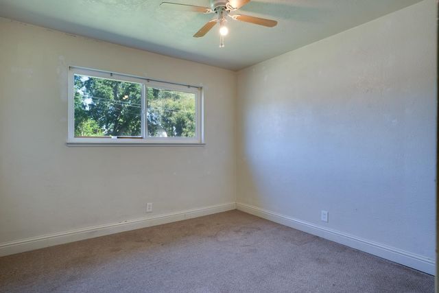 127 W Loretta Avenue, Stockton, CA 95207