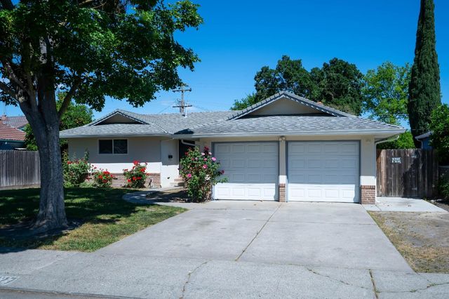 127 W Loretta Avenue, Stockton, CA 95207