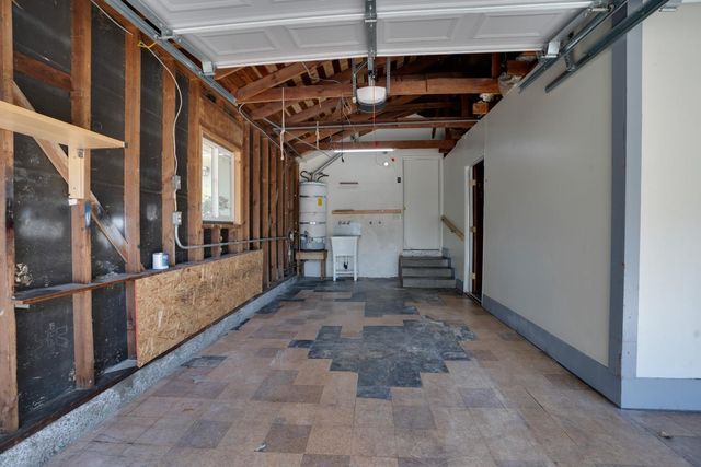 127 W Loretta Avenue, Stockton, CA 95207