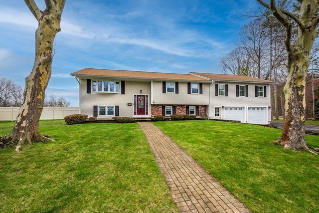 60 Catherine Drive, Peabody, MA 01960