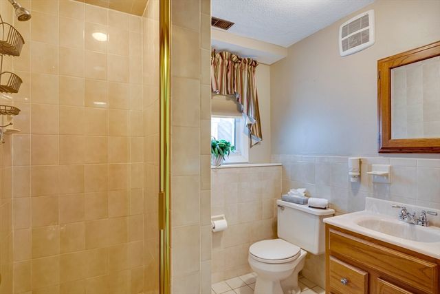 60 Catherine Drive, Peabody, MA 01960