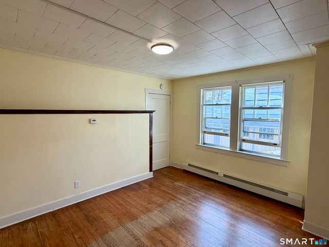 23 Farnham Avenue 2nd Floor Rear, Torrington, CT 06790