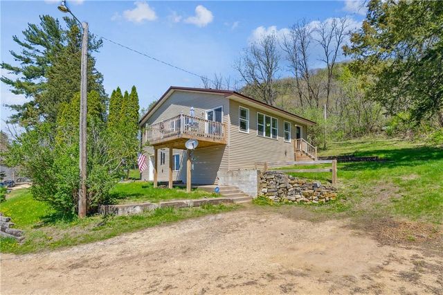 260 State Road 35, Alma, WI 54610