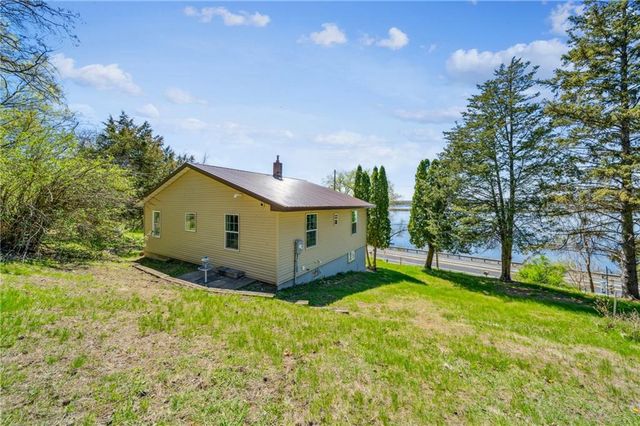 260 State Road 35, Alma, WI 54610