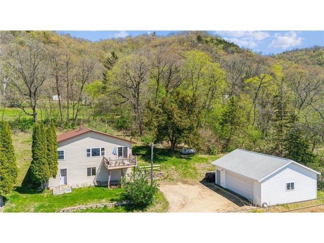 260 State Road 35, Alma, WI 54610