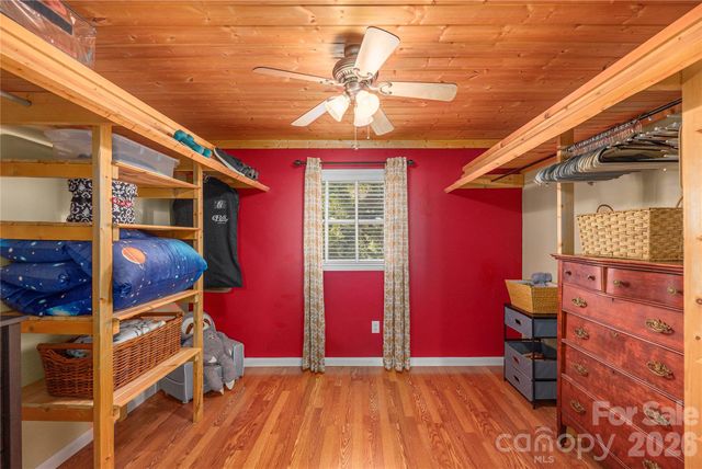 110 Dillingham Circle, Asheville, NC 28805