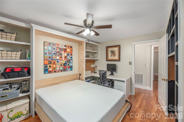 110 Dillingham Circle, Asheville, NC 28805