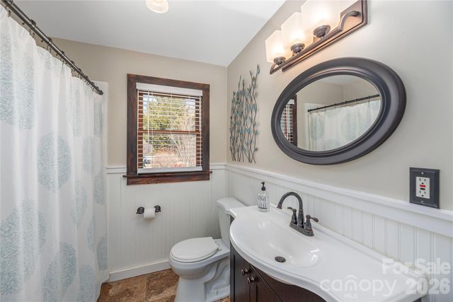 110 Dillingham Circle, Asheville, NC 28805