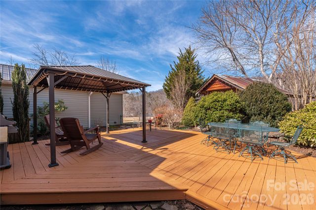 110 Dillingham Circle, Asheville, NC 28805