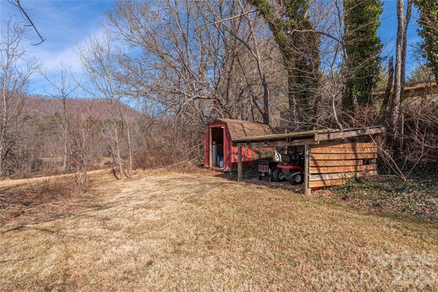 110 Dillingham Circle, Asheville, NC 28805