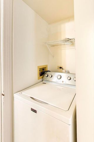 1018 Pheasant Run Lane, Aurora, IL 60504