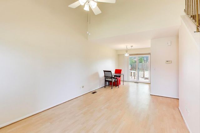 1018 Pheasant Run Lane, Aurora, IL 60504