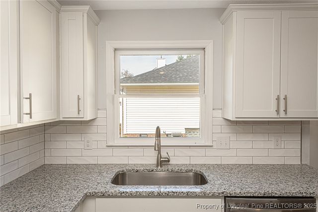 7473 Fairpoint Road, Fayetteville, NC 28314