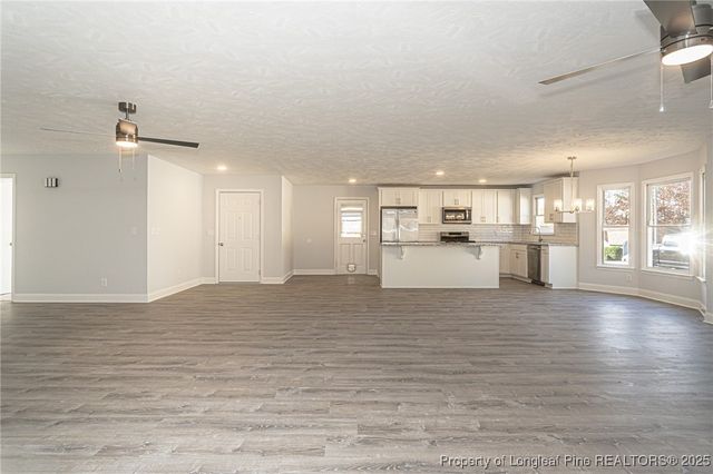 7473 Fairpoint Road, Fayetteville, NC 28314