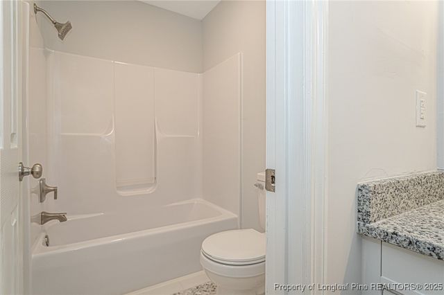 7473 Fairpoint Road, Fayetteville, NC 28314