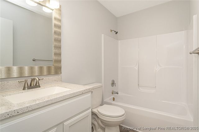 7473 Fairpoint Road, Fayetteville, NC 28314