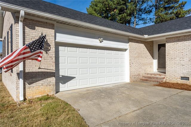 7473 Fairpoint Road, Fayetteville, NC 28314