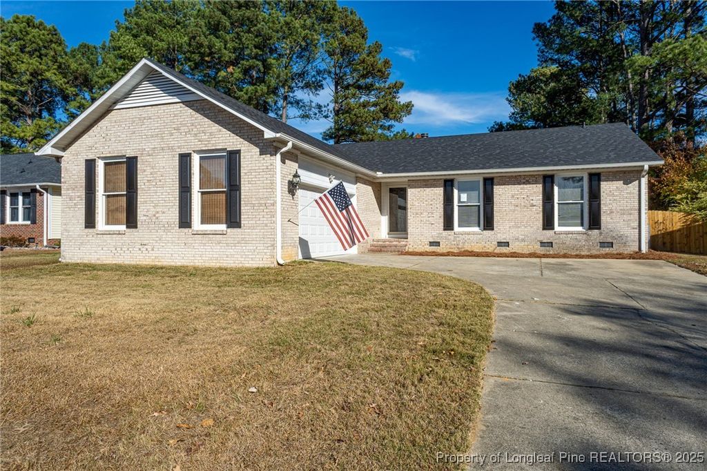 7473 Fairpoint Road, Fayetteville, NC 28314