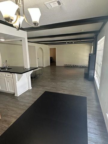 3862 Wichita Street, Houston, TX 77004