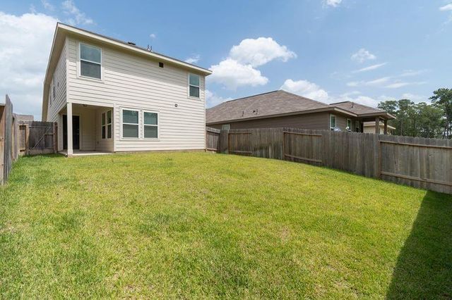 405 N Meadows Drive, Willis, TX 77378