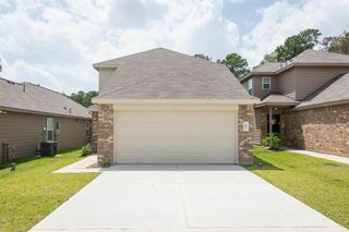 405 N Meadows Drive, Willis, TX 77378