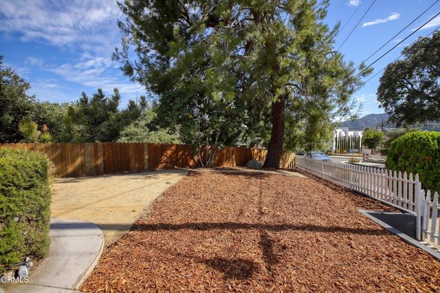 3910 Sunset Avenue, Montrose, CA 91020