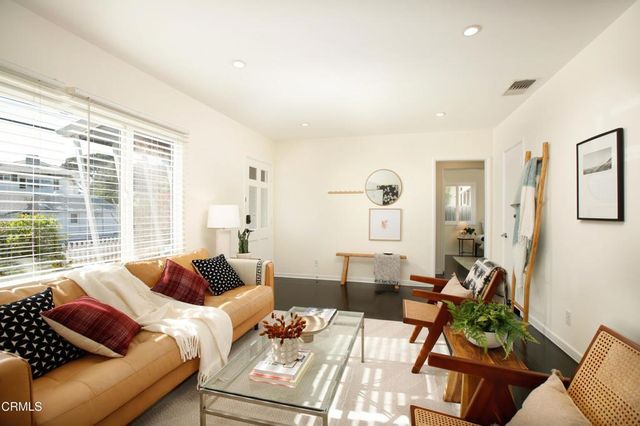 3910 Sunset Avenue, Montrose, CA 91020