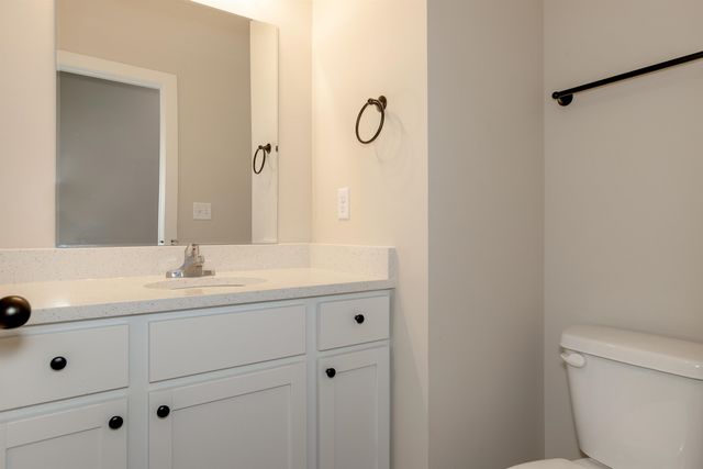 5510-5512 N Sandkey Ct, Wichita, KS 67204