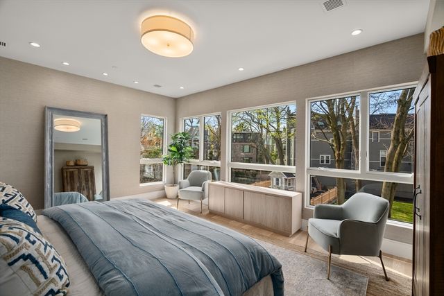 38 Hubbard Avenue, Cambridge, MA 02140