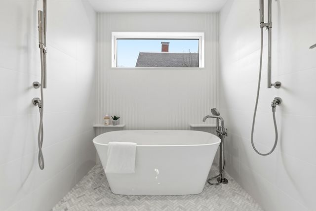 38 Hubbard Avenue, Cambridge, MA 02140