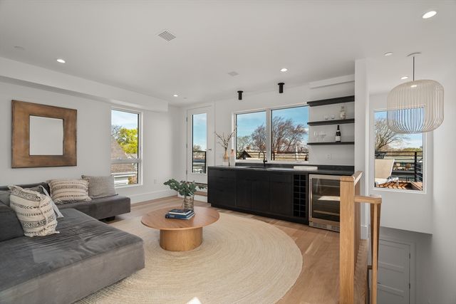 38 Hubbard Avenue, Cambridge, MA 02140