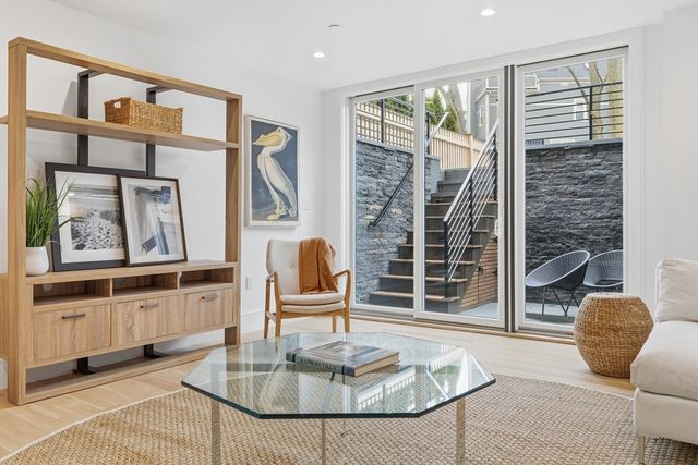 38 Hubbard Avenue, Cambridge, MA 02140