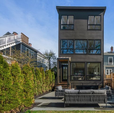 38 Hubbard Avenue, Cambridge, MA 02140