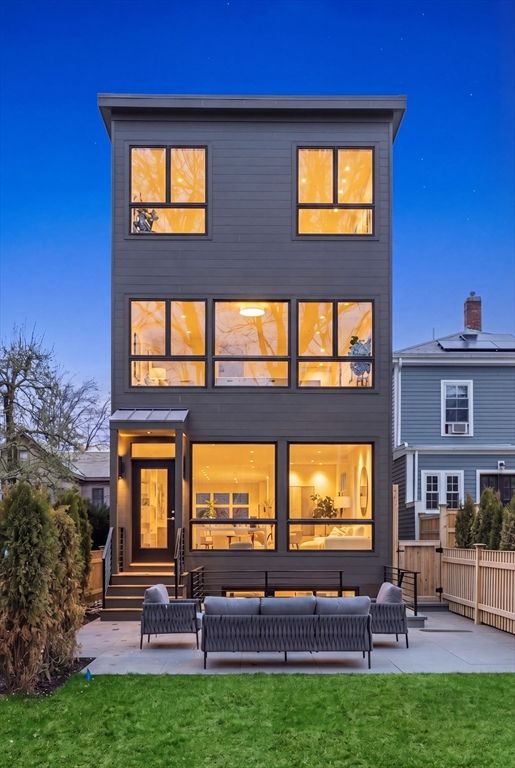 38 Hubbard Avenue, Cambridge, MA 02140