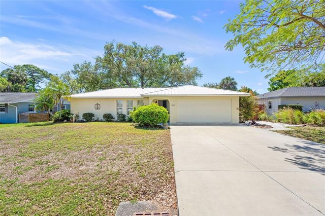 4662 BEACON DRIVE, Sarasota, FL 34232