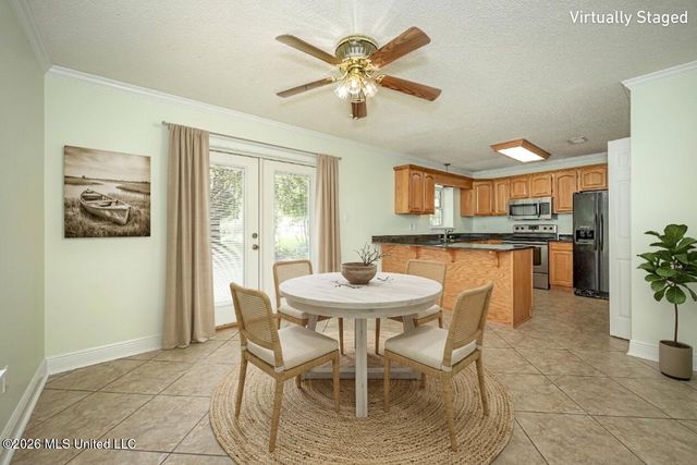 8100 Ocean Springs Road, Ocean Springs, MS 39564
