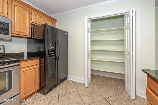 8100 Ocean Springs Road, Ocean Springs, MS 39564