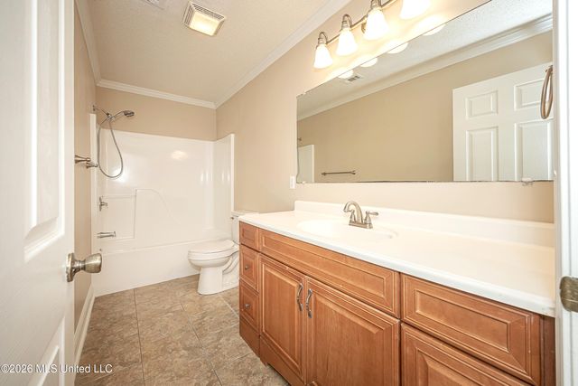 8100 Ocean Springs Road, Ocean Springs, MS 39564