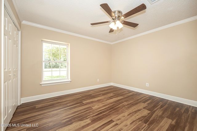 8100 Ocean Springs Road, Ocean Springs, MS 39564