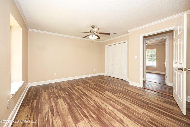 8100 Ocean Springs Road, Ocean Springs, MS 39564