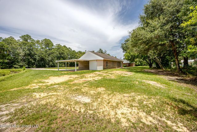 8100 Ocean Springs Road, Ocean Springs, MS 39564