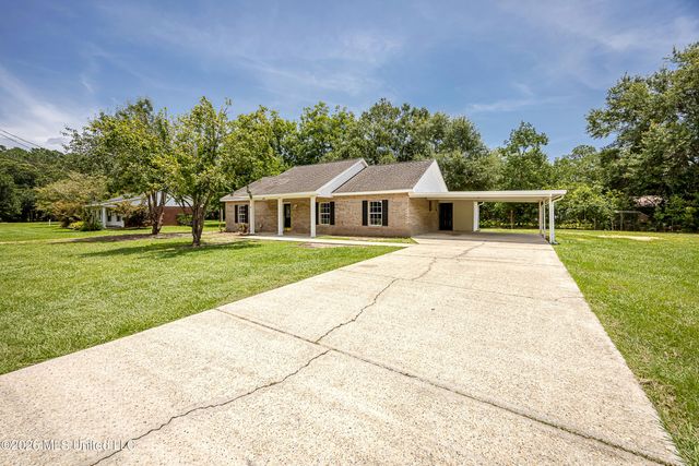 8100 Ocean Springs Road, Ocean Springs, MS 39564