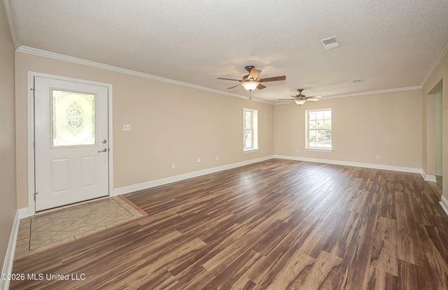 8100 Ocean Springs Road, Ocean Springs, MS 39564